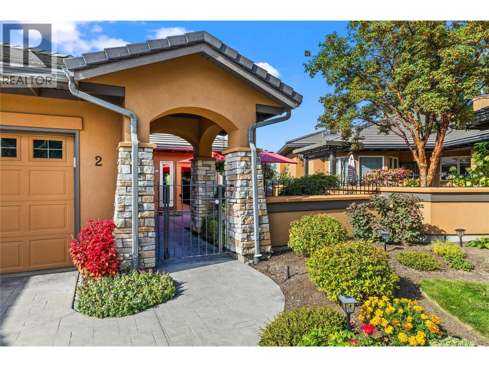 4100 Gallaghers Parkland Unit# 2, Kelowna, British Columbia  V1W 3Z8 - Photo 3 - 10383212