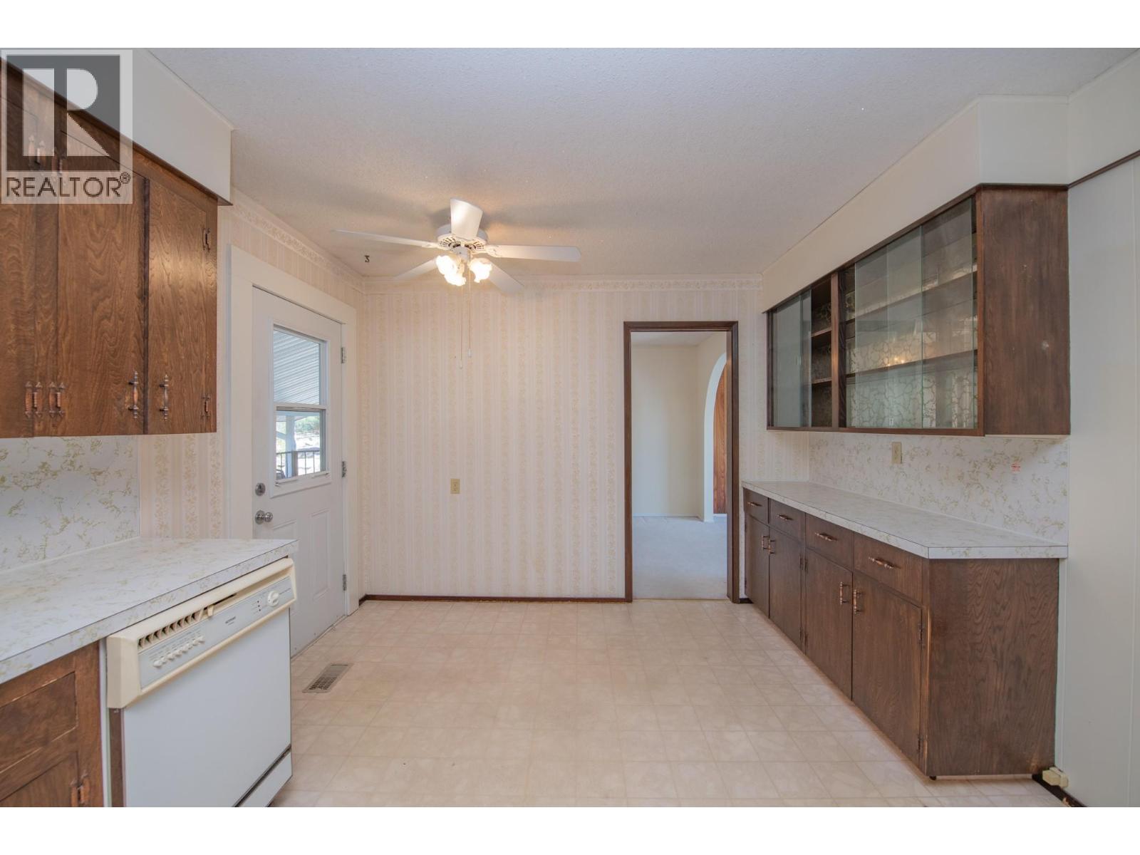 5847 Flemish Place, Vernon, British Columbia  V1H 1B2 - Photo 10 - 10383197