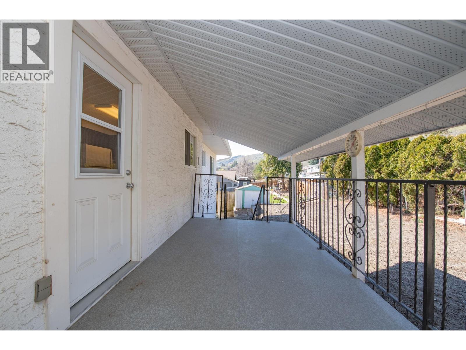 5847 Flemish Place, Vernon, British Columbia  V1H 1B2 - Photo 13 - 10383197