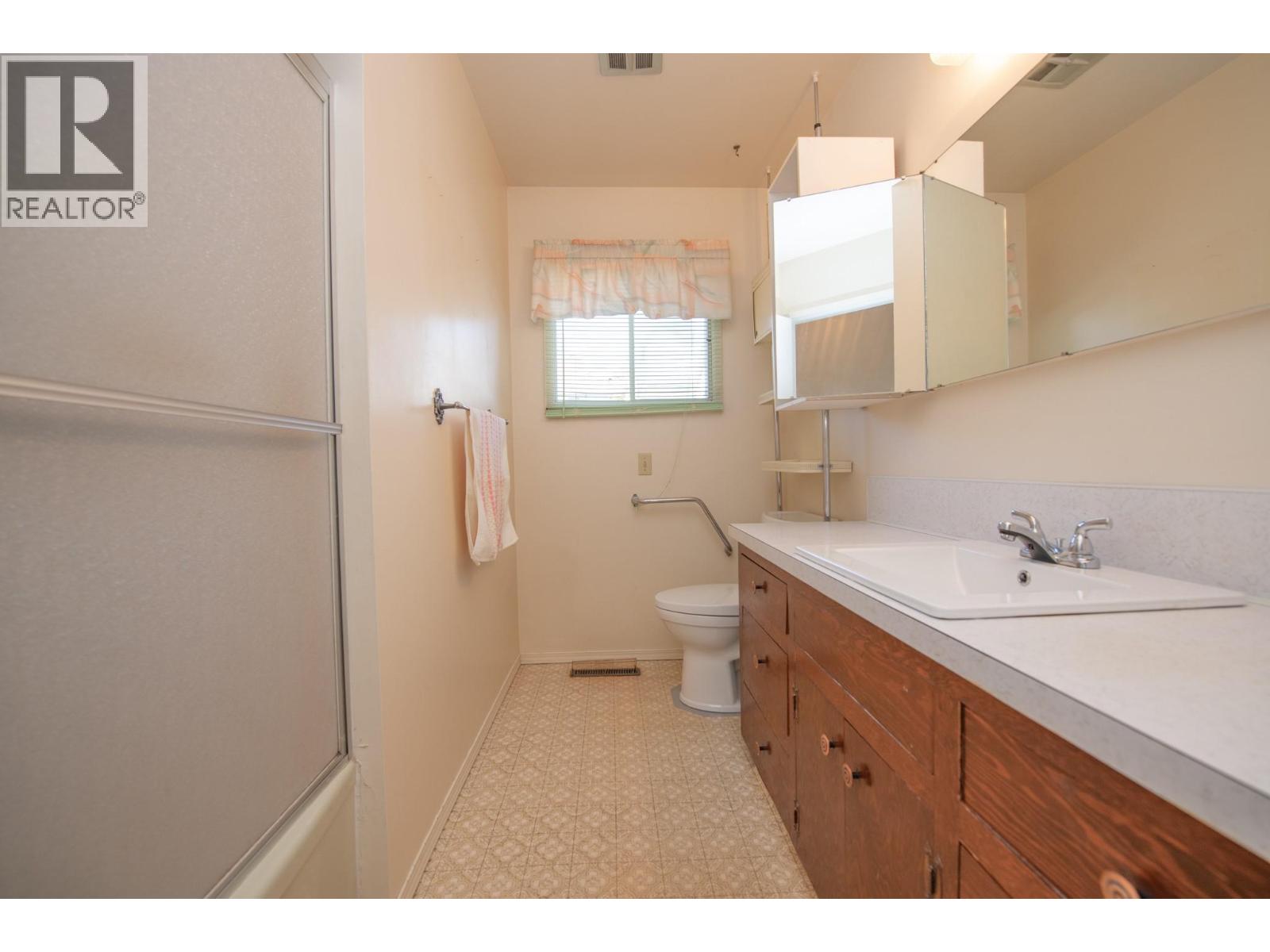 5847 Flemish Place, Vernon, British Columbia  V1H 1B2 - Photo 31 - 10383197