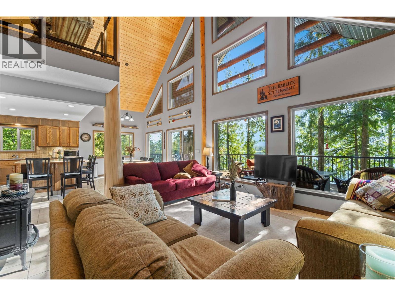 9000 Seymour Arm Main Fsr Unit# 12 & 13, Seymour Arm, British Columbia  V0E 1M0 - Photo 11 - 10383302