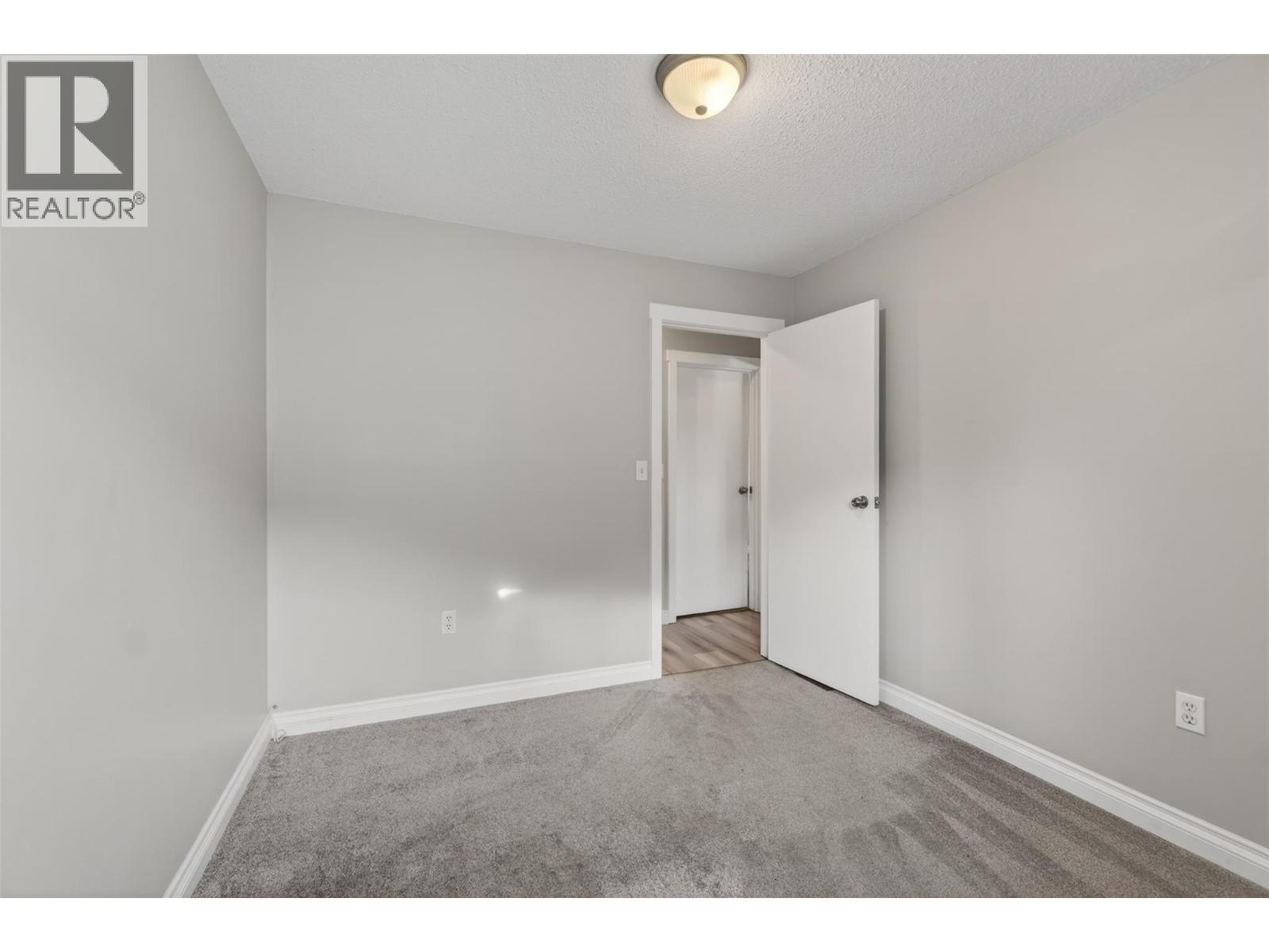 1453 Okanagan Avenue Ne, Salmon Arm, British Columbia  V1E 1N5 - Photo 11 - 10383284