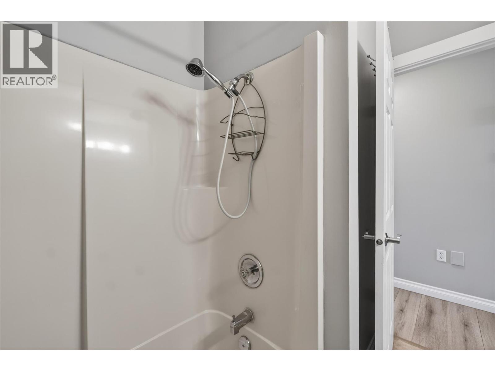 1453 Okanagan Avenue Ne, Salmon Arm, British Columbia  V1E 1N5 - Photo 18 - 10383284