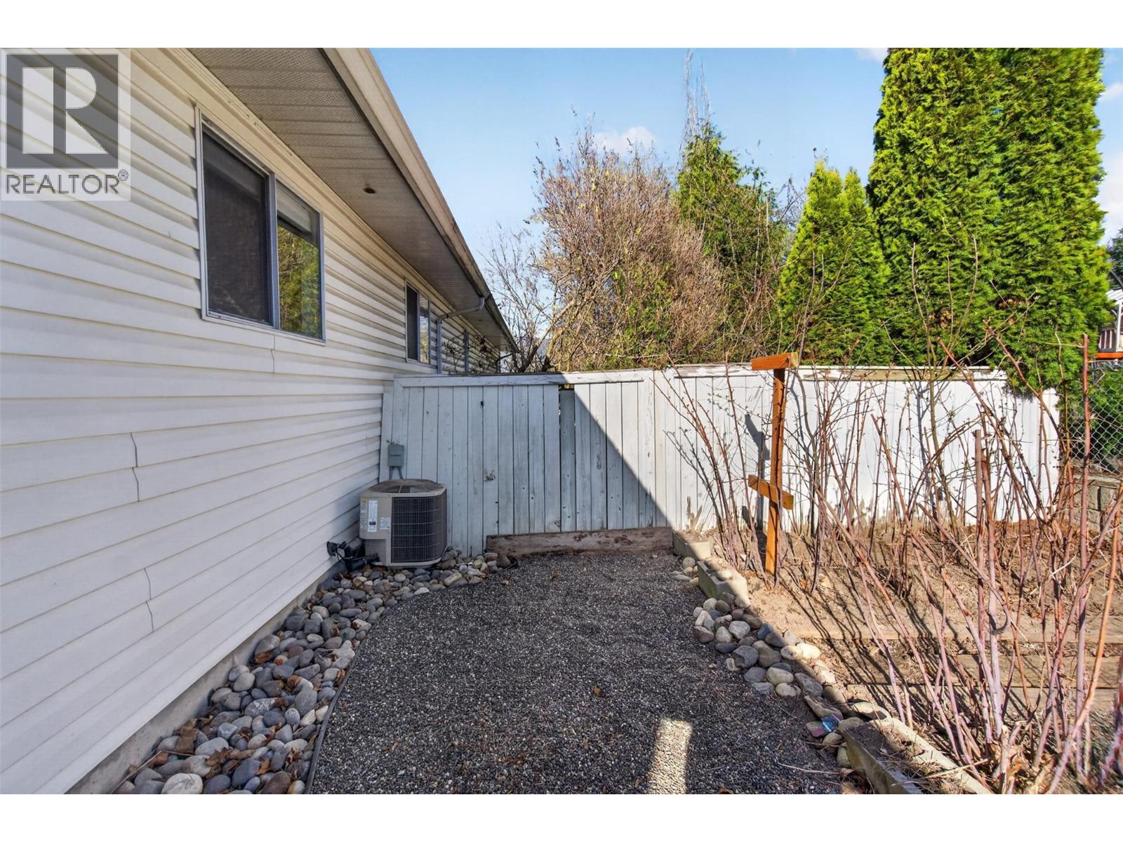 1453 Okanagan Avenue Ne, Salmon Arm, British Columbia  V1E 1N5 - Photo 65 - 10383284