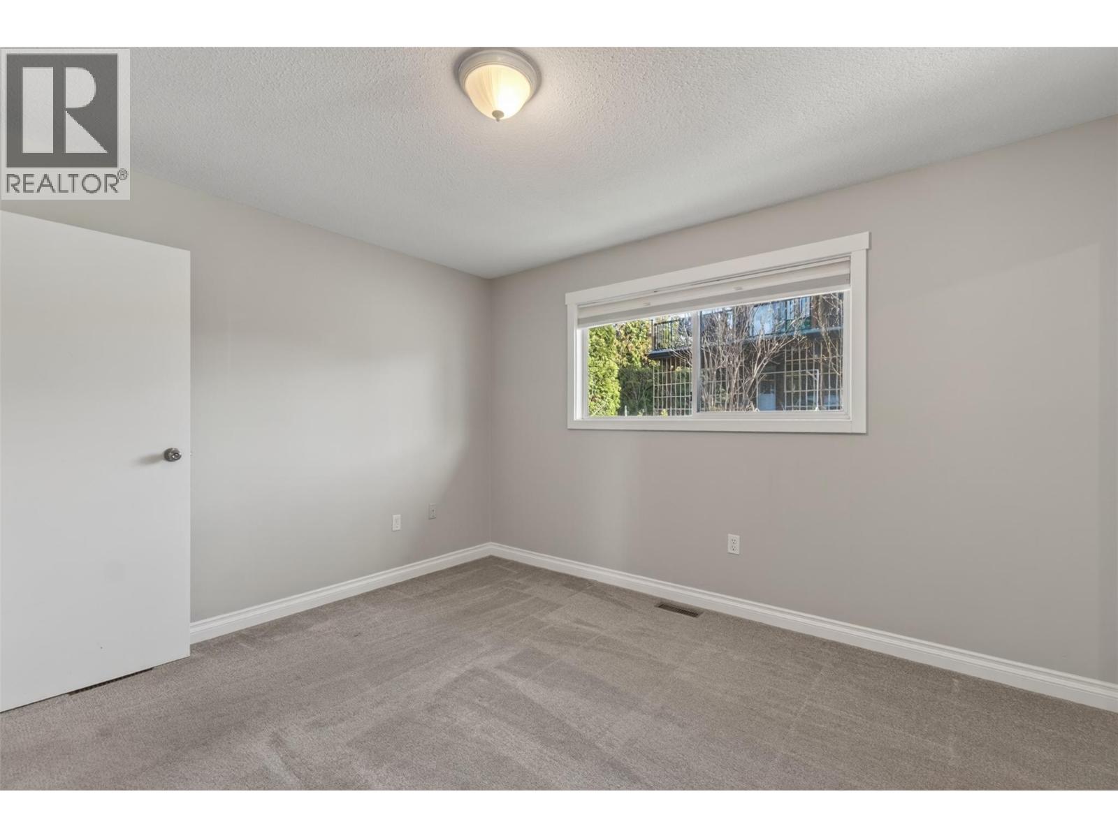 1453 Okanagan Avenue Ne, Salmon Arm, British Columbia  V1E 1N5 - Photo 9 - 10383284