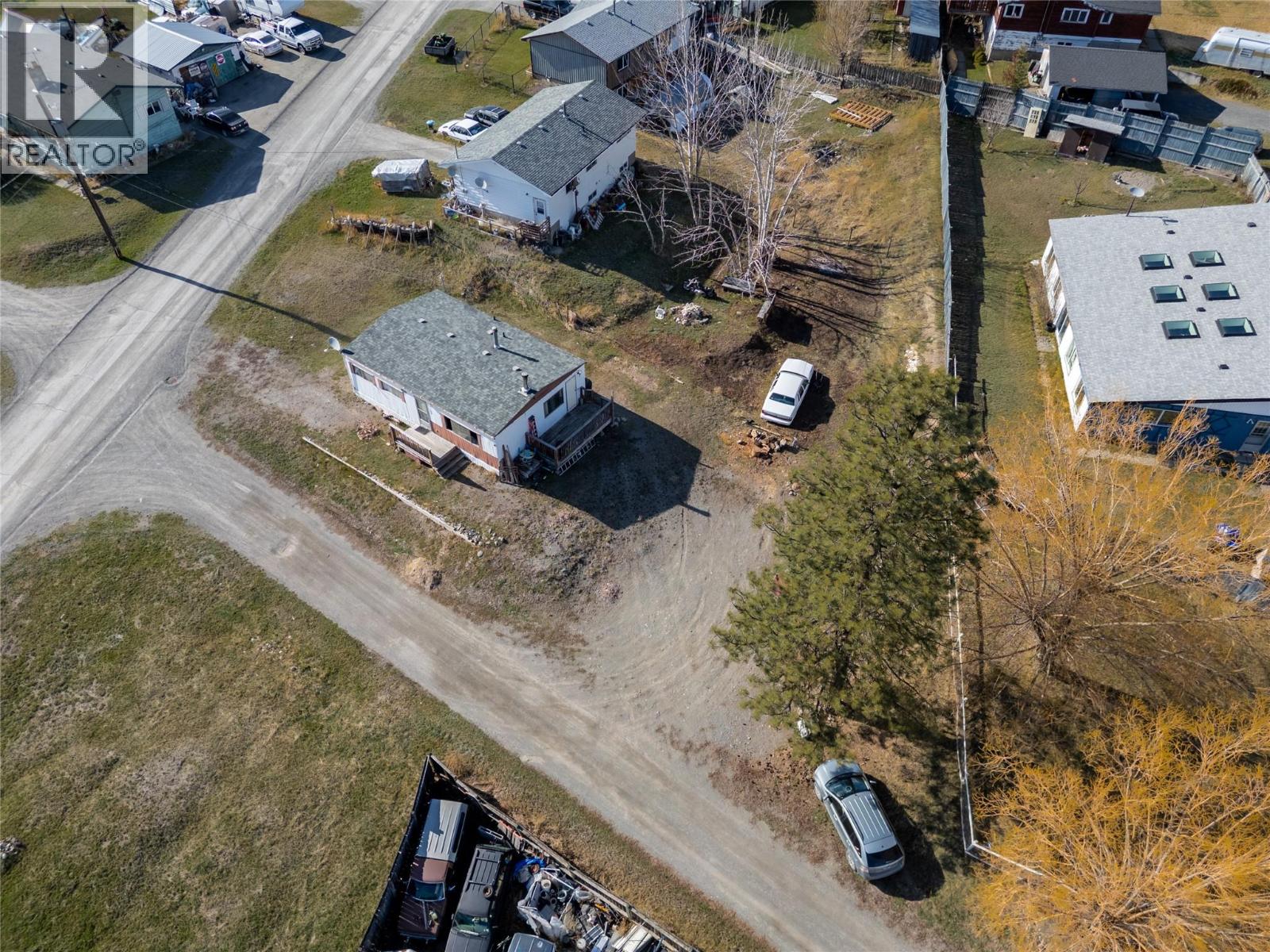 400 Fir Avenue, Clinton, British Columbia  V0K 1K0 - Photo 13 - 10383192