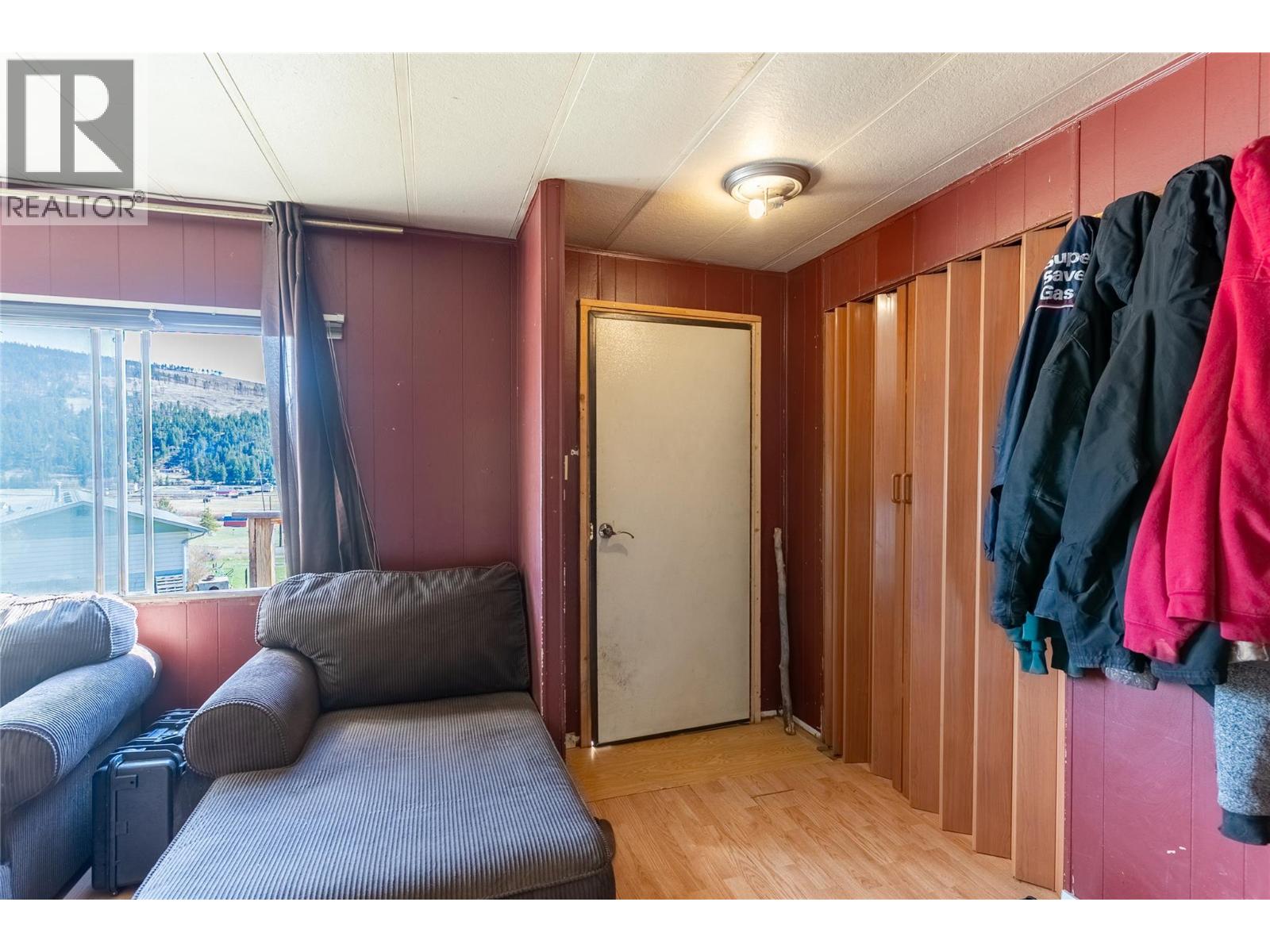 400 Fir Avenue, Clinton, British Columbia  V0K 1K0 - Photo 28 - 10383192