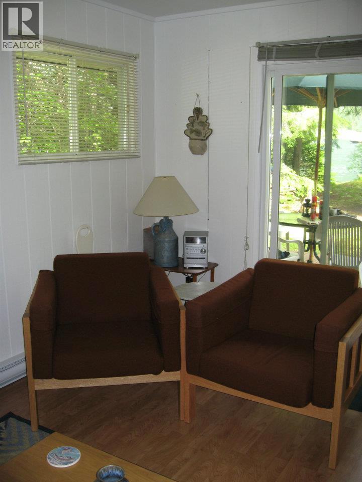 3848 Rock Island Road, Nakusp, British Columbia  V0G 1R1 - Photo 12 - 10383121