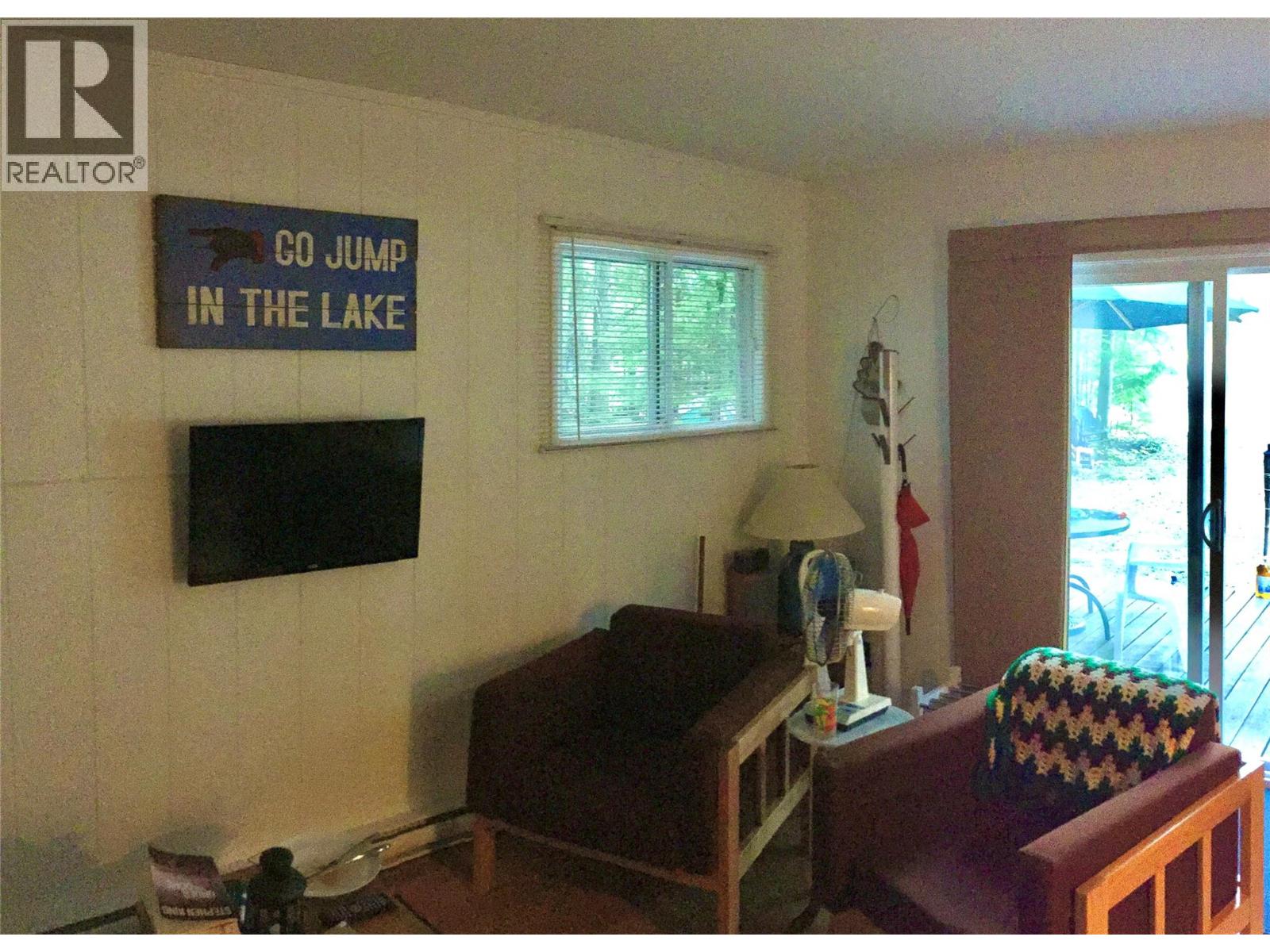 3848 Rock Island Road, Nakusp, British Columbia  V0G 1R1 - Photo 13 - 10383121