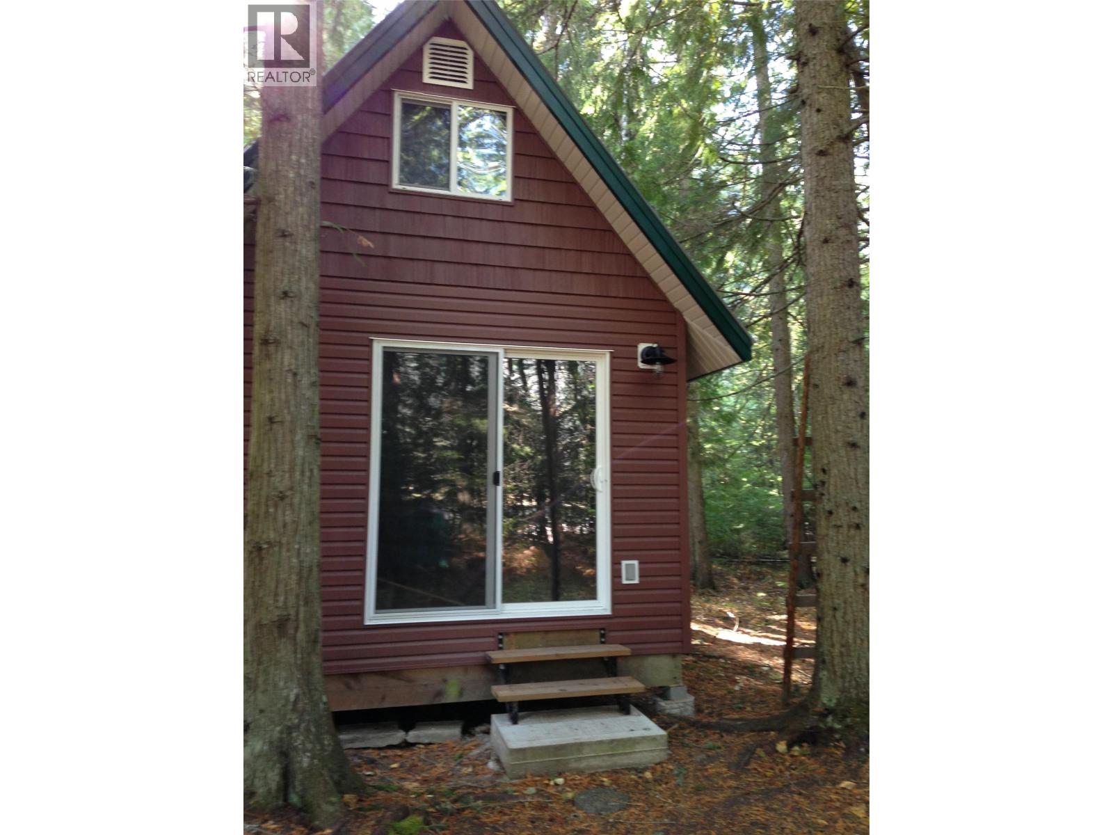 3848 Rock Island Road, Nakusp, British Columbia  V0G 1R1 - Photo 7 - 10383121