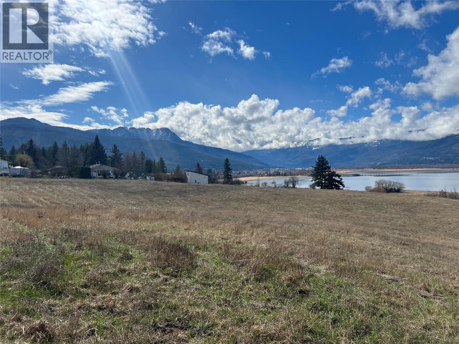 2351 Lakeshore Road Ne, Salmon Arm, British Columbia  V1E 3X9 - Photo 9 - 10382993