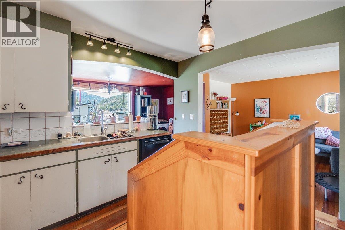 210 Park Street, Nelson, British Columbia  V1L 2G6 - Photo 10 - 10383164