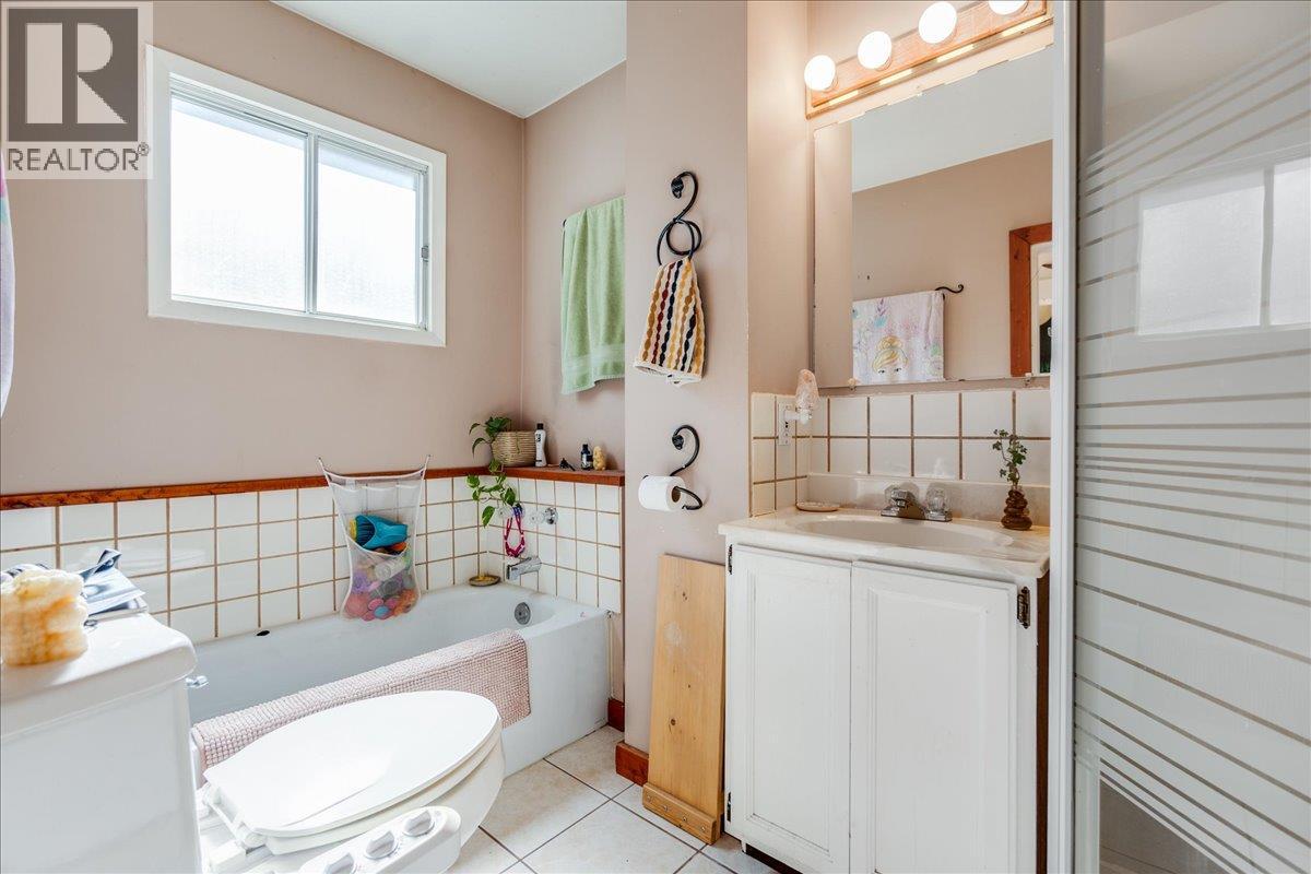 210 Park Street, Nelson, British Columbia  V1L 2G6 - Photo 16 - 10383164