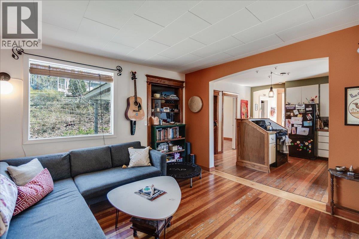 210 Park Street, Nelson, British Columbia  V1L 2G6 - Photo 5 - 10383164