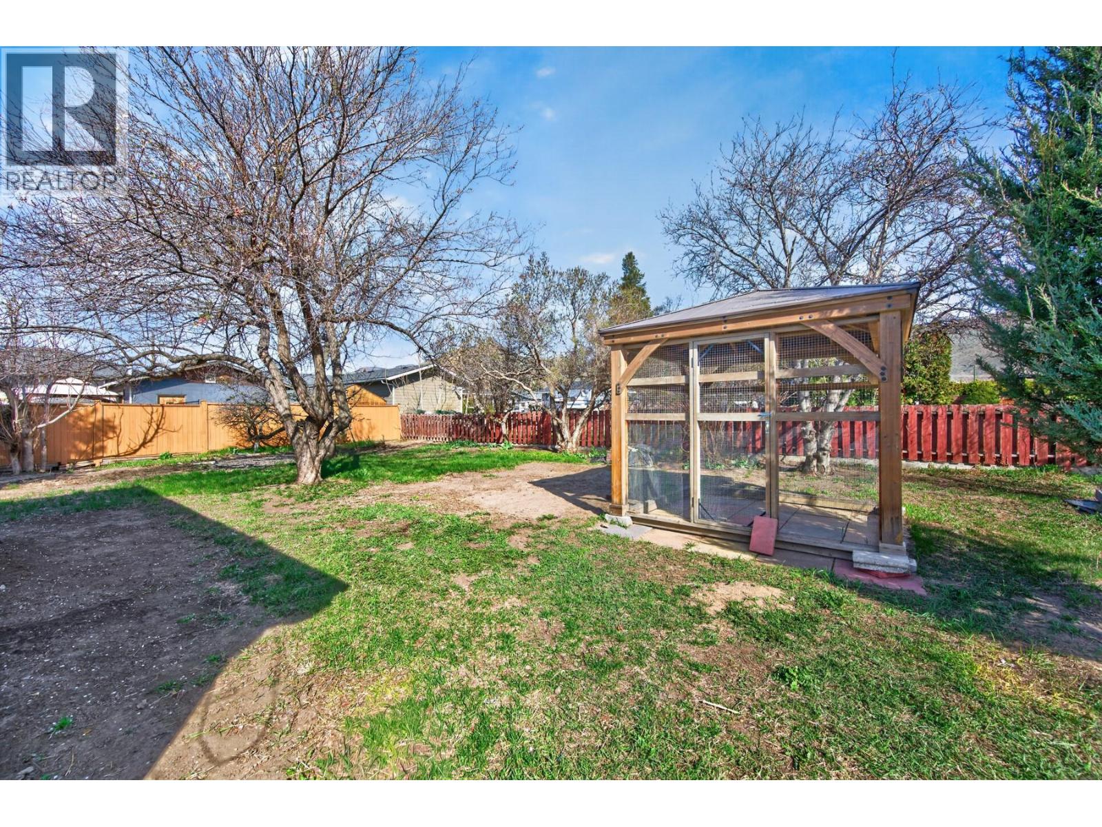 1034 Laroque Street, Kamloops, British Columbia  V2B 5L5 - Photo 26 - 10381664