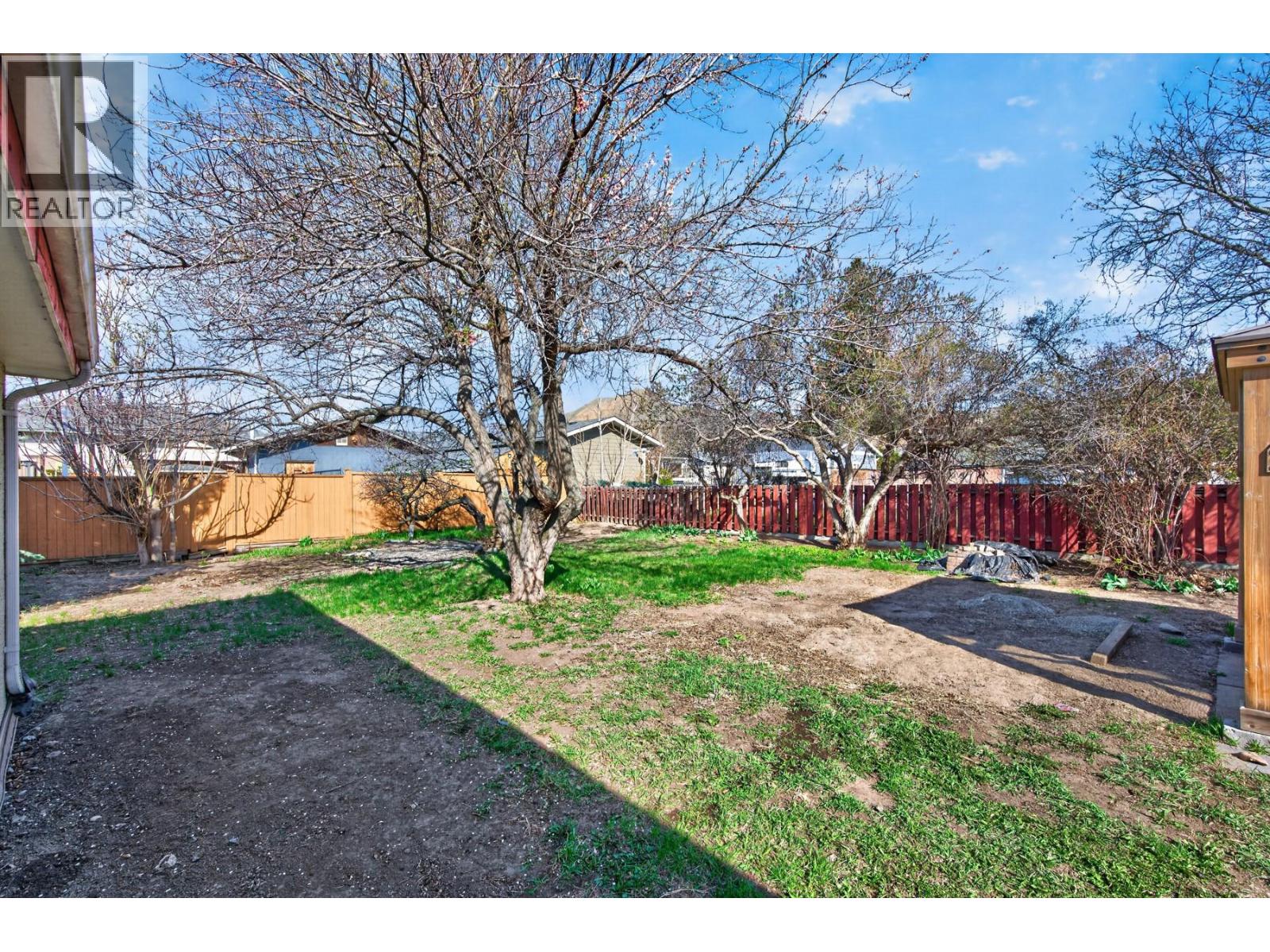 1034 Laroque Street, Kamloops, British Columbia  V2B 5L5 - Photo 28 - 10381664