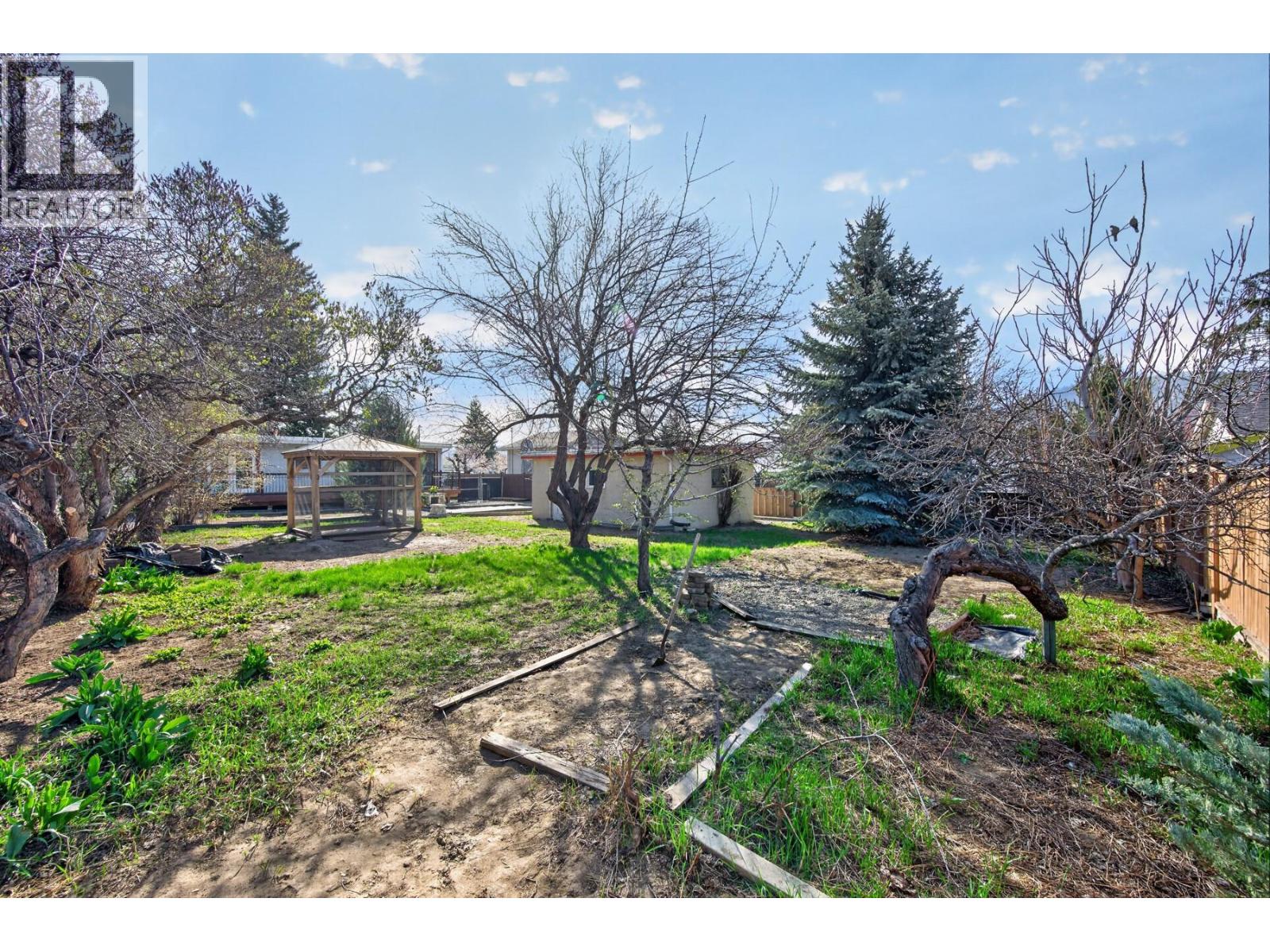 1034 Laroque Street, Kamloops, British Columbia  V2B 5L5 - Photo 29 - 10381664