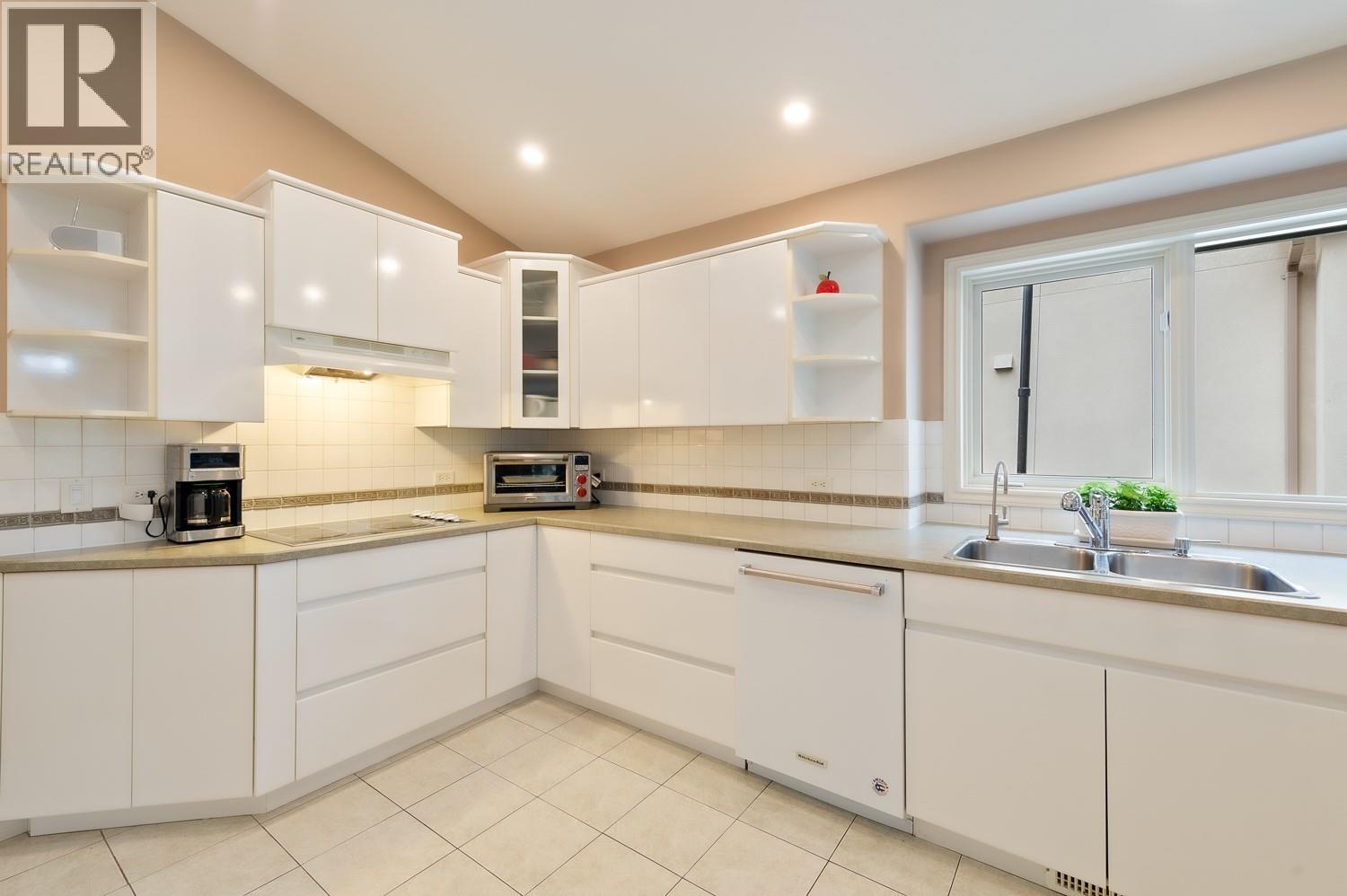 4141 Gallaghers Boulevard S, Kelowna, British Columbia  V1W 4V2 - Photo 20 - 10383227