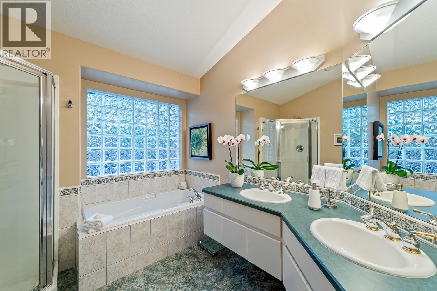 4141 Gallaghers Boulevard S, Kelowna, British Columbia  V1W 4V2 - Photo 24 - 10383227