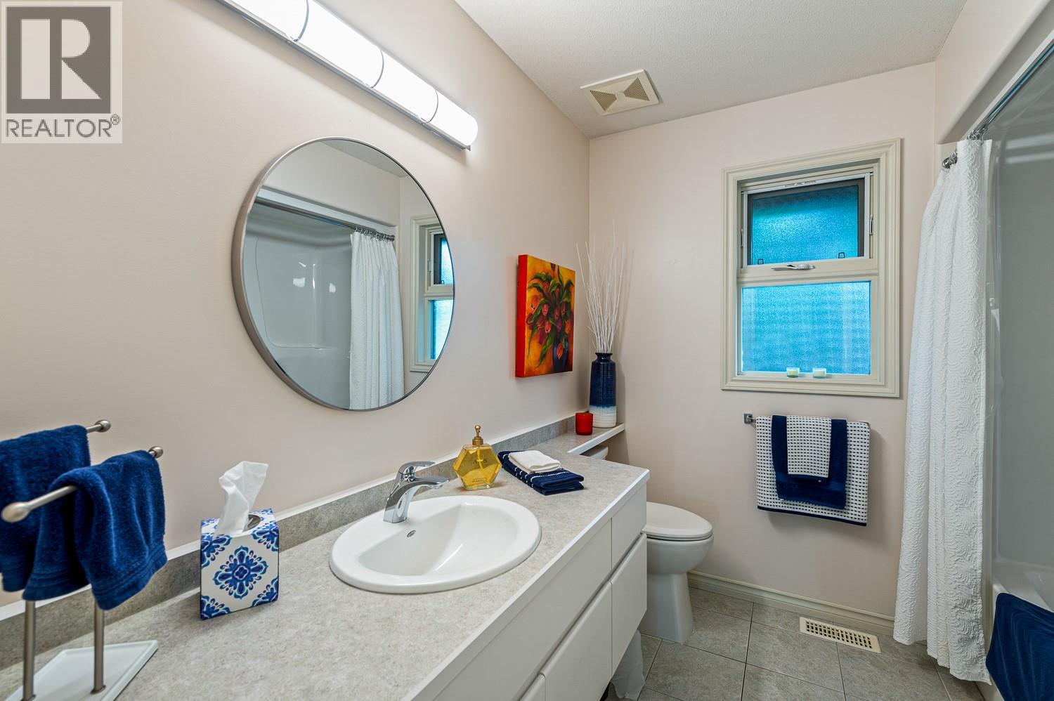 4141 Gallaghers Boulevard S, Kelowna, British Columbia  V1W 4V2 - Photo 27 - 10383227