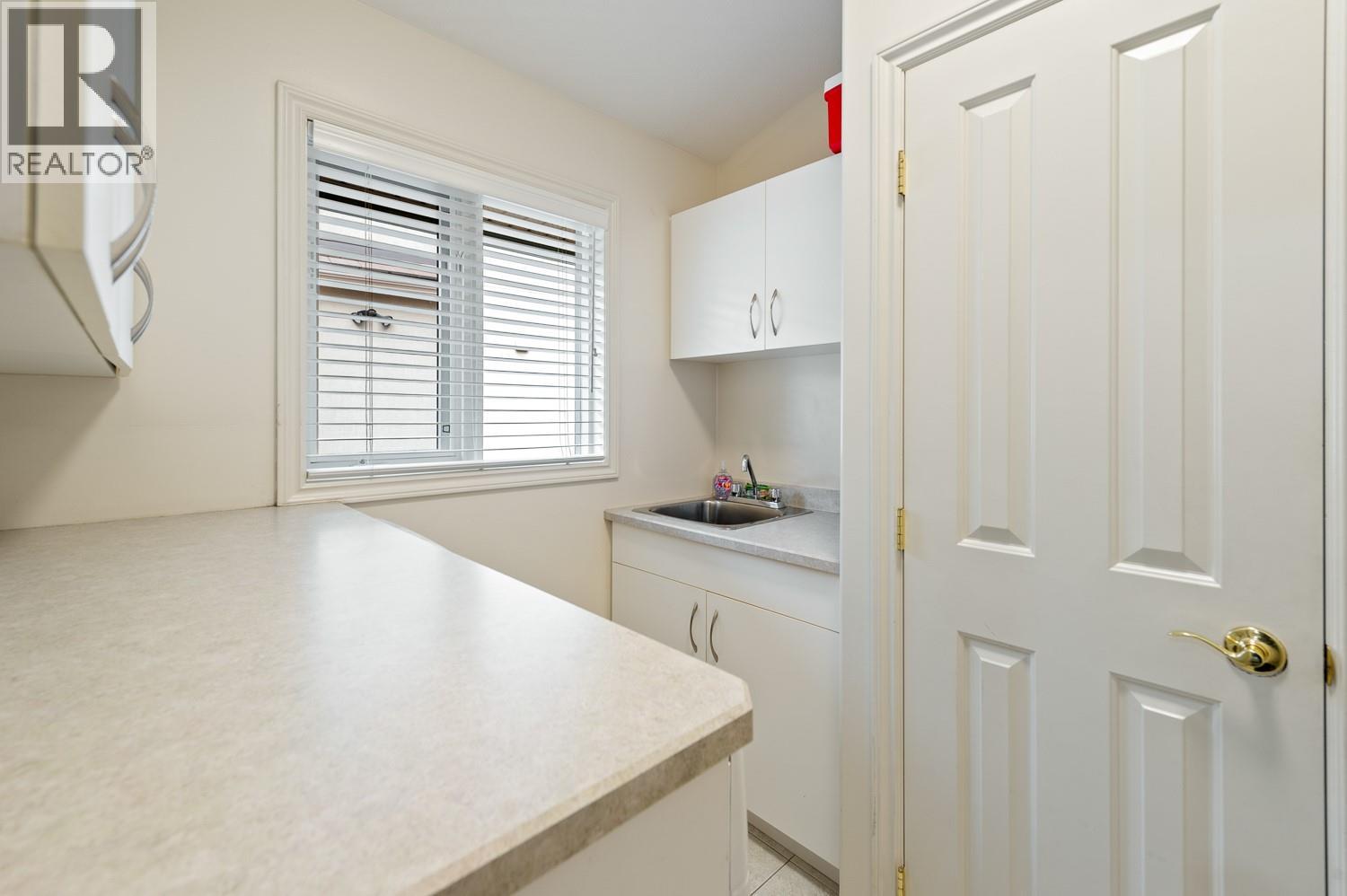 4141 Gallaghers Boulevard S, Kelowna, British Columbia  V1W 4V2 - Photo 29 - 10383227