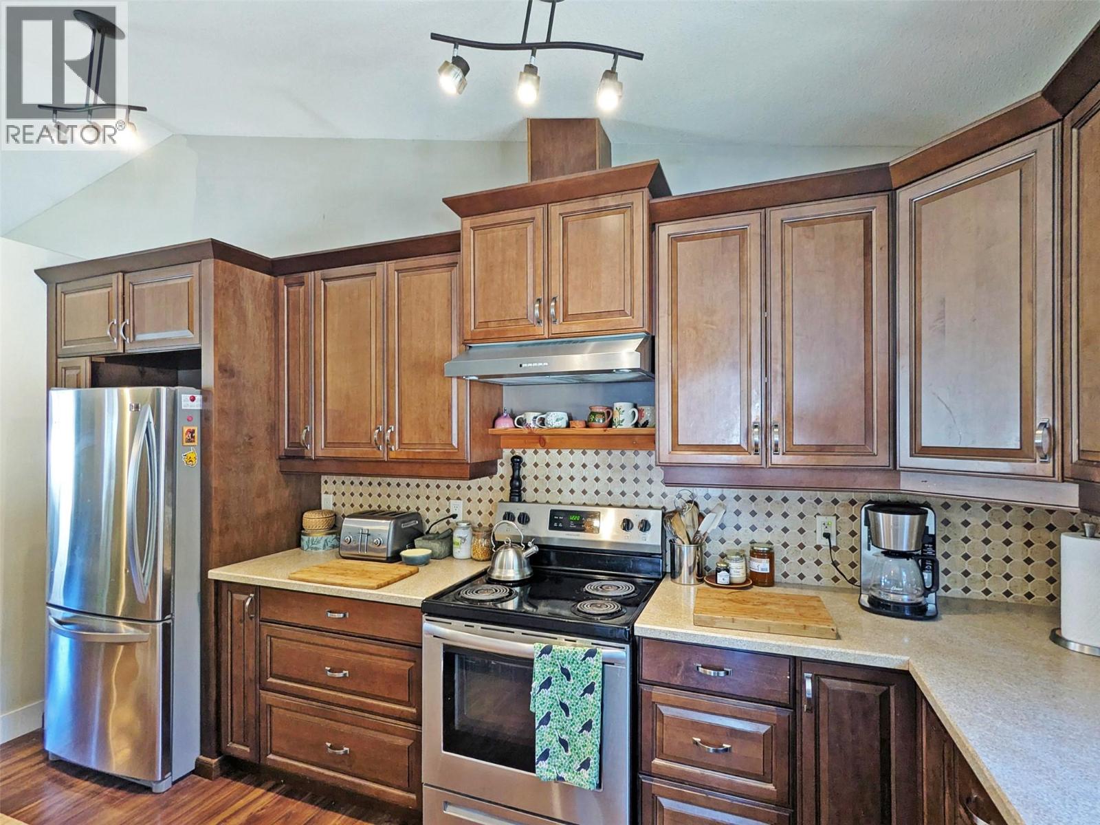 1007 Harold Street, Slocan, British Columbia  V0G 2C0 - Photo 14 - 10383250