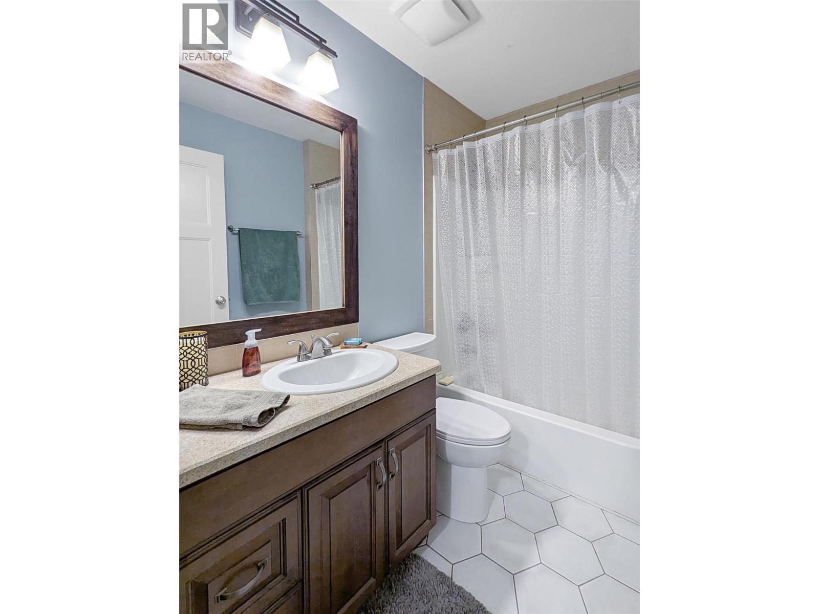 1007 Harold Street, Slocan, British Columbia  V0G 2C0 - Photo 9 - 10383250