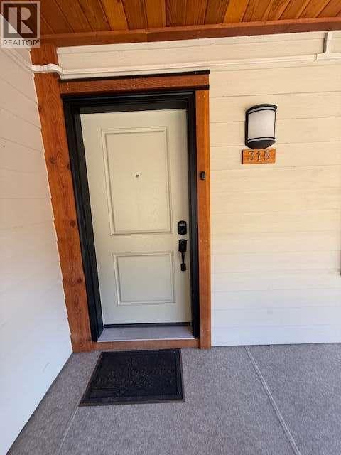 5570 Broadwater Road Unit# 315, Castlegar, British Columbia  V1N 0A1 - Photo 2 - 10383361