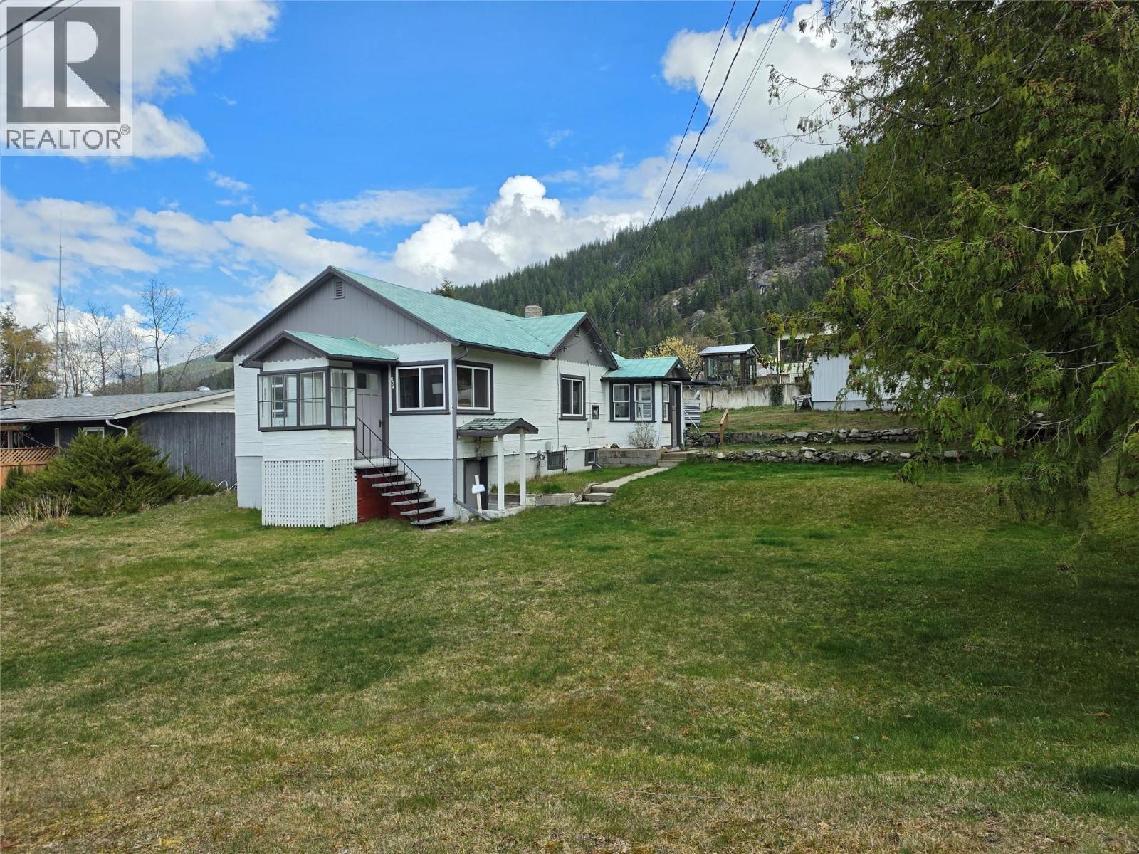 804 Eighth Street, Nelson, British Columbia  V1L 3B1 - Photo 16 - 10383190