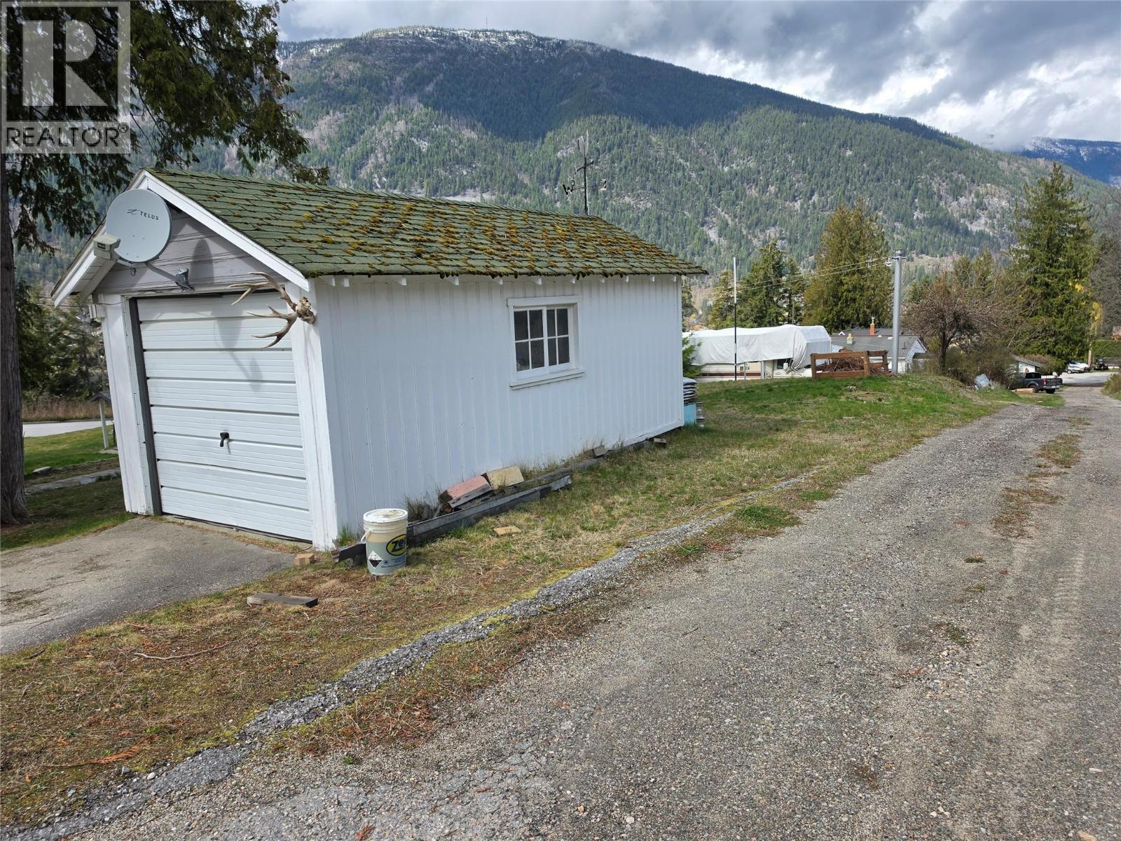 804 Eighth Street, Nelson, British Columbia  V1L 3B1 - Photo 18 - 10383190