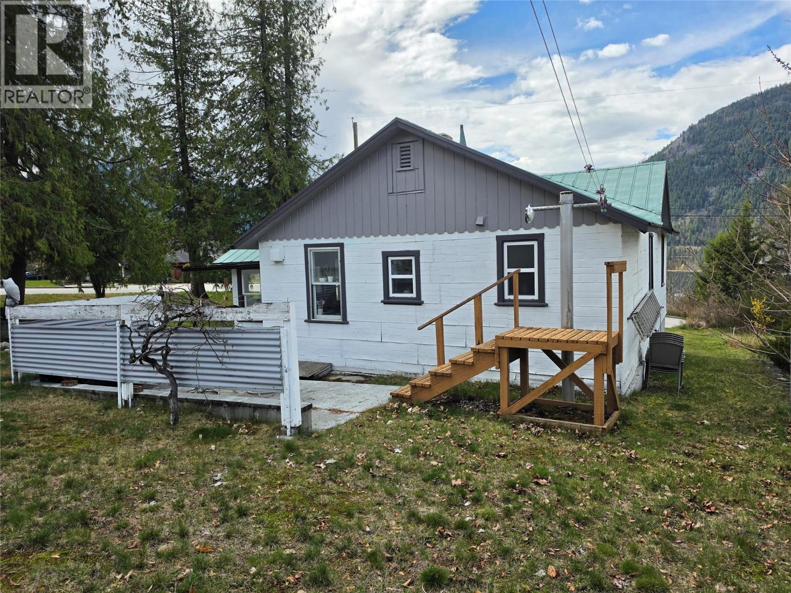 804 Eighth Street, Nelson, British Columbia  V1L 3B1 - Photo 20 - 10383190