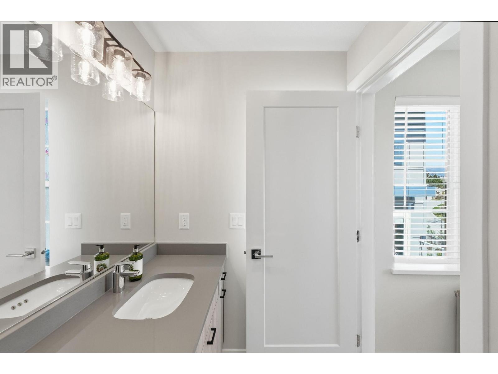 4025 Gellatly Road S Unit# 140, West Kelowna, British Columbia  V4T 0E6 - Photo 17 - 10383376