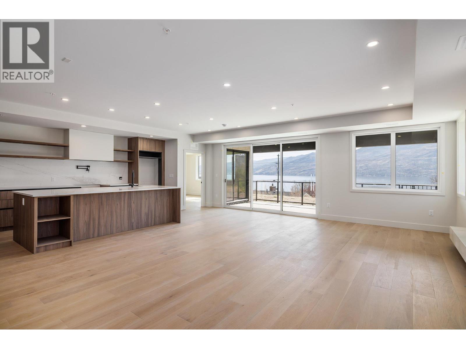 5304 Buchanan Road Unit# 102, Peachland, British Columbia  V0H 1X1 - Photo 4 - 10383246