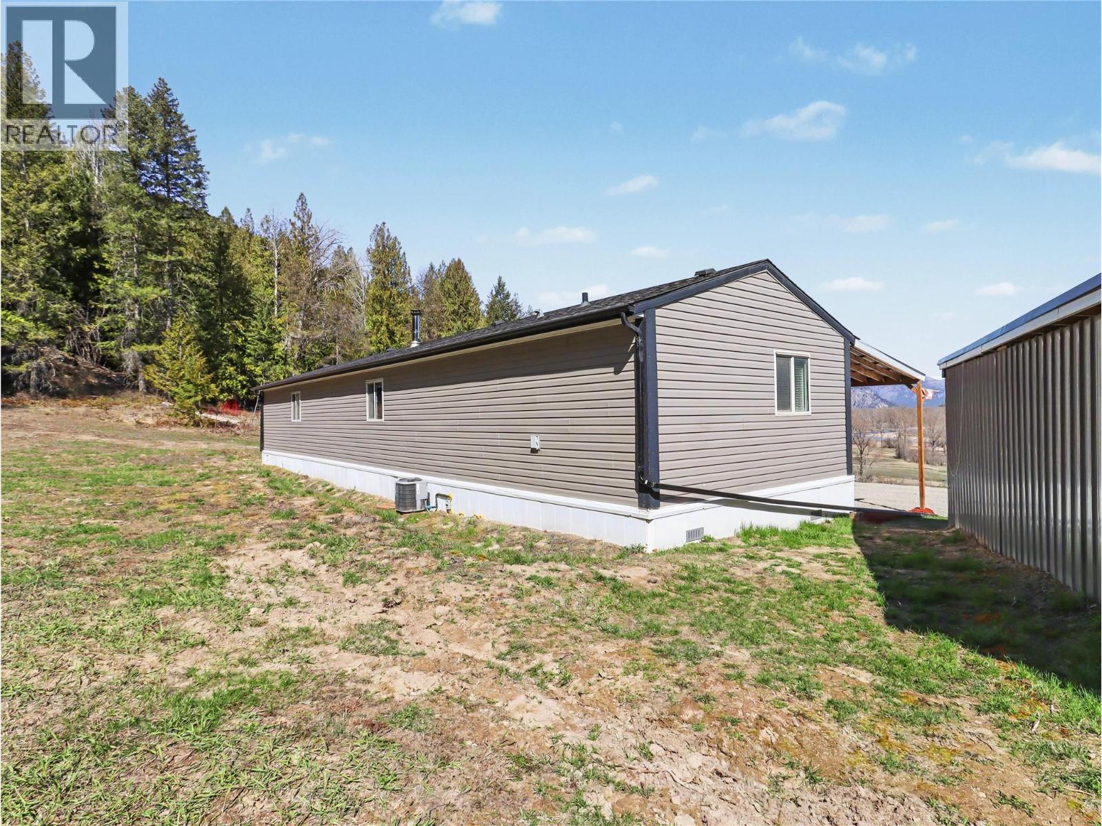 10899 Seabrook Road, Grand Forks, British Columbia  V0H 1H8 - Photo 20 - 10383229