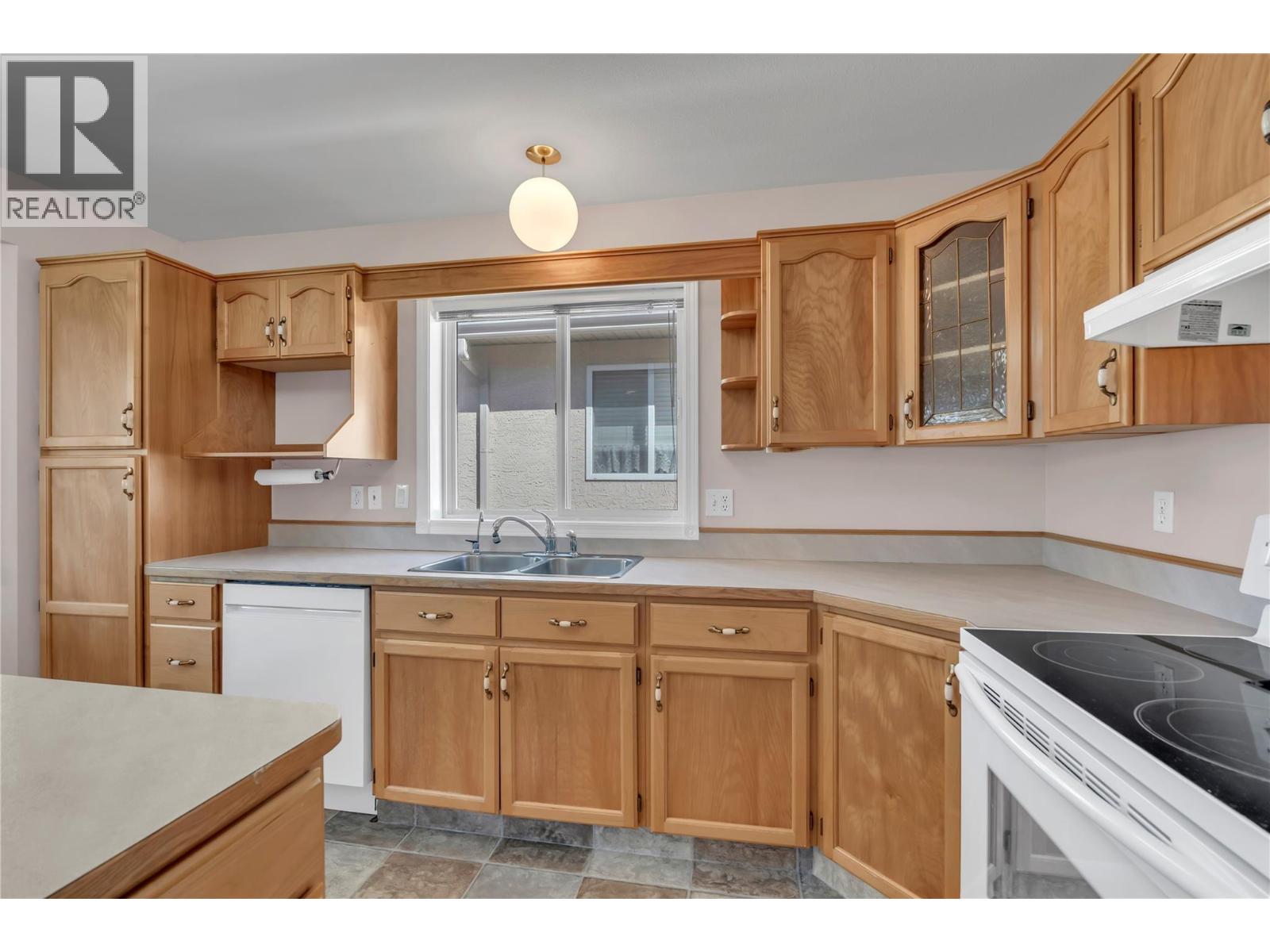 1634 Carmi Avenue Unit# 139, Penticton, British Columbia  V2A 8K5 - Photo 11 - 10383033