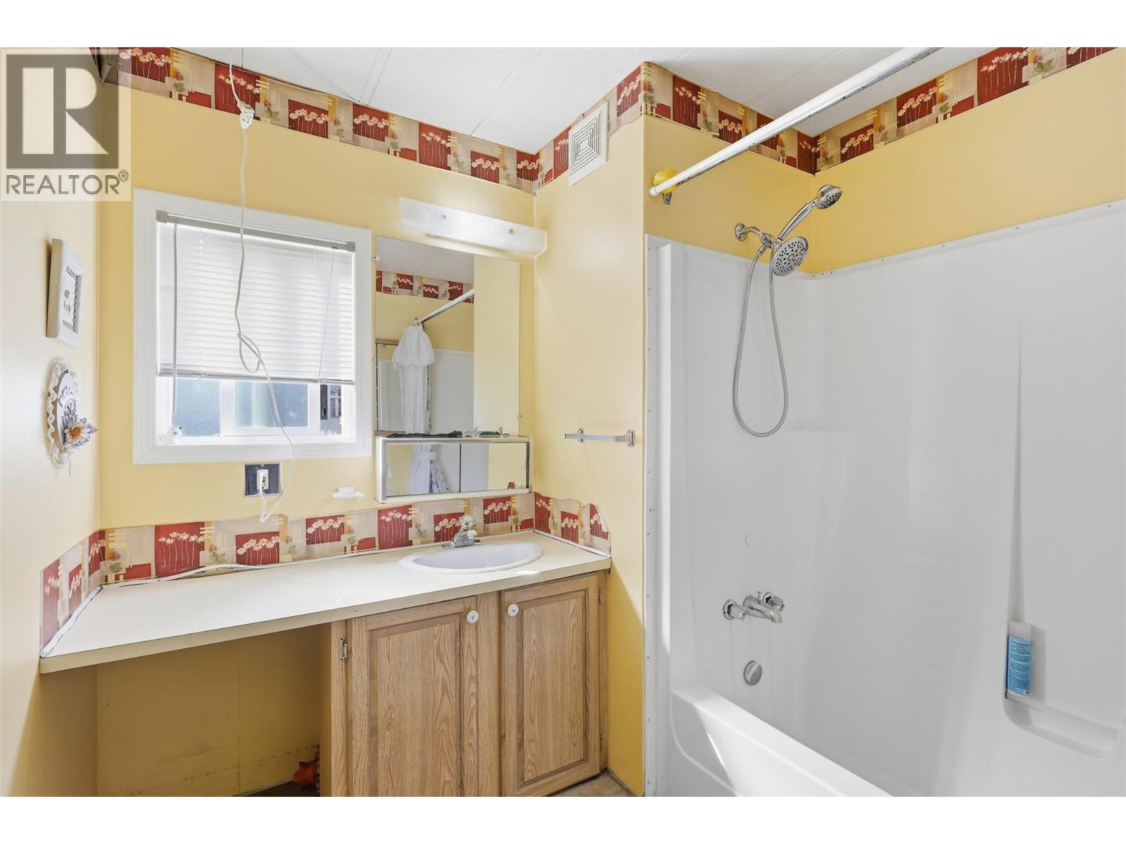 1555 Howe Road Unit# 73, Kamloops, British Columbia  V1S 1V1 - Photo 11 - 10383371