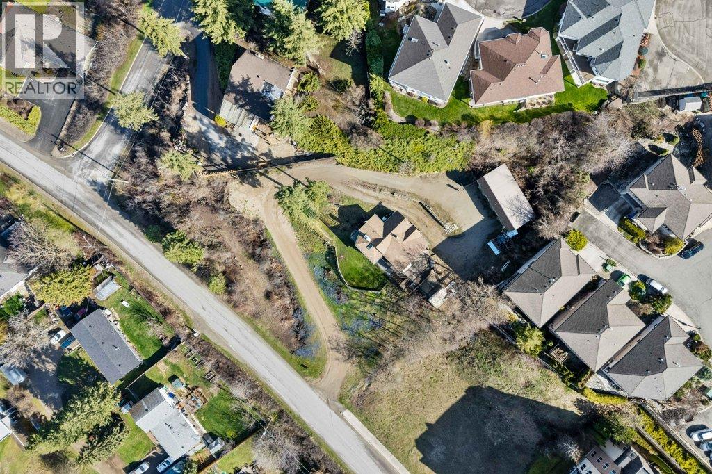 1321 10 Avenue Ne, Salmon Arm, British Columbia  V1E 2V6 - Photo 13 - 10383237