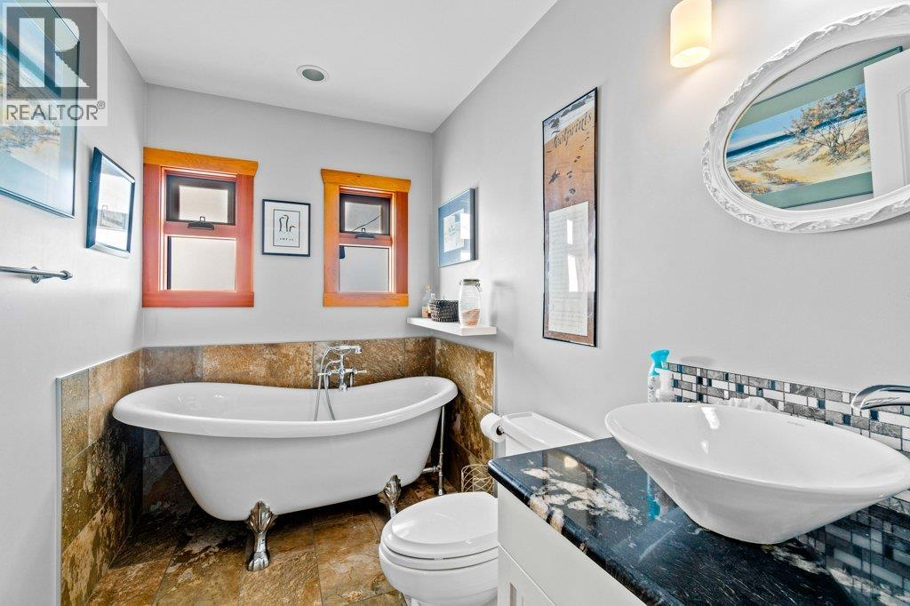 1321 10 Avenue Ne, Salmon Arm, British Columbia  V1E 2V6 - Photo 30 - 10383237