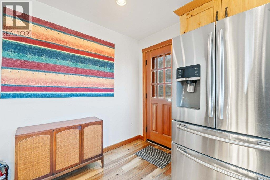 1321 10 Avenue Ne, Salmon Arm, British Columbia  V1E 2V6 - Photo 40 - 10383237