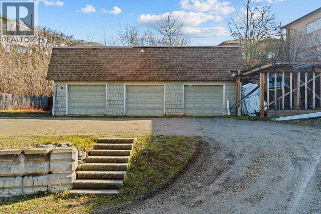 1321 10 Avenue Ne, Salmon Arm, British Columbia  V1E 2V6 - Photo 80 - 10383237