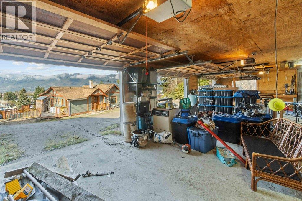 1321 10 Avenue Ne, Salmon Arm, British Columbia  V1E 2V6 - Photo 81 - 10383237