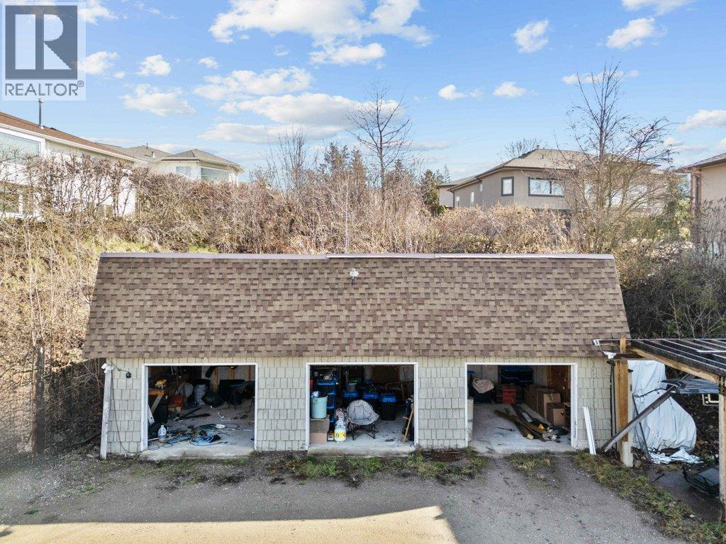 1321 10 Avenue Ne, Salmon Arm, British Columbia  V1E 2V6 - Photo 93 - 10383237