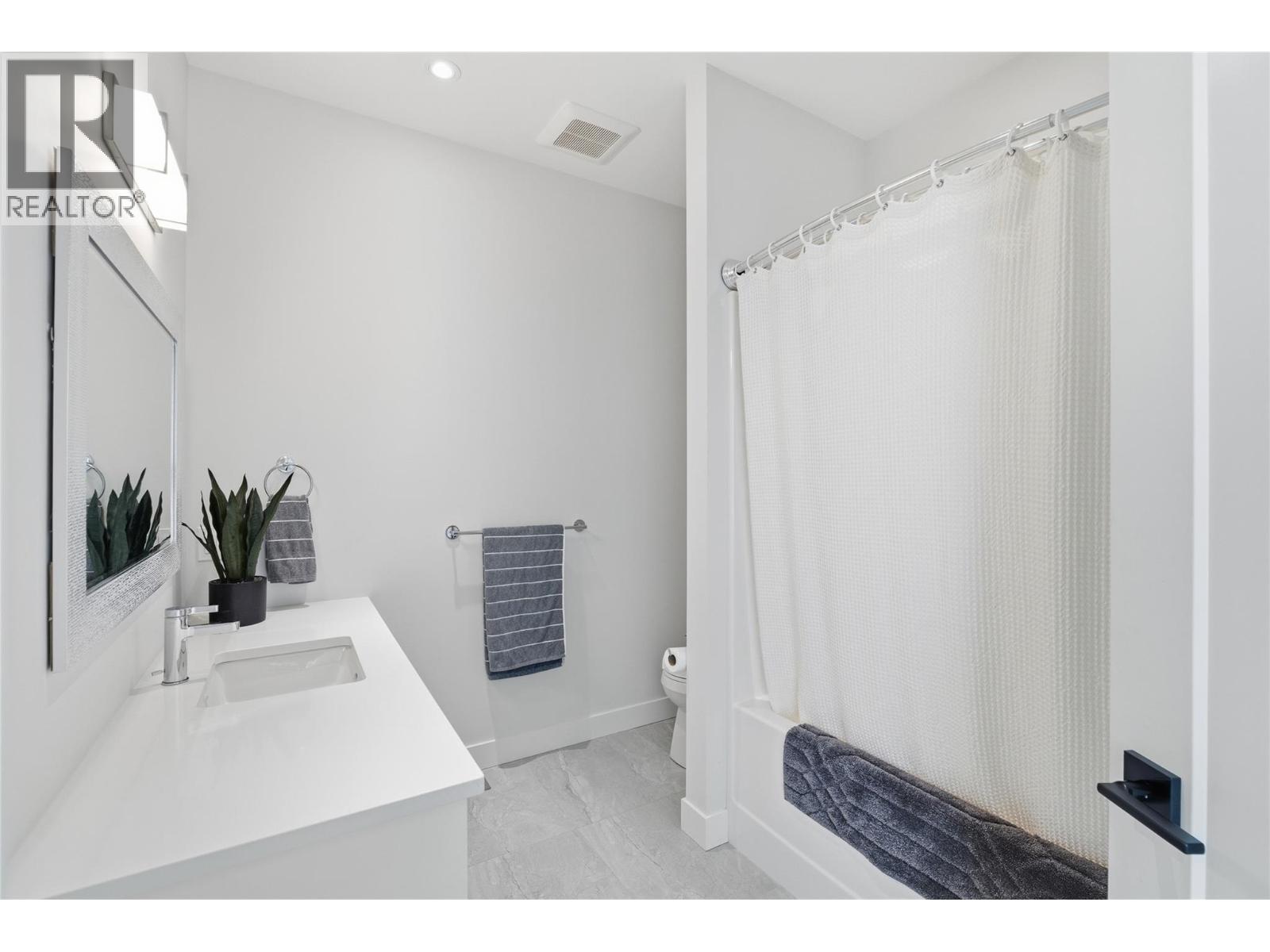 122 River Gate Drive, Kamloops, British Columbia  V2H 0E4 - Photo 43 - 10382204