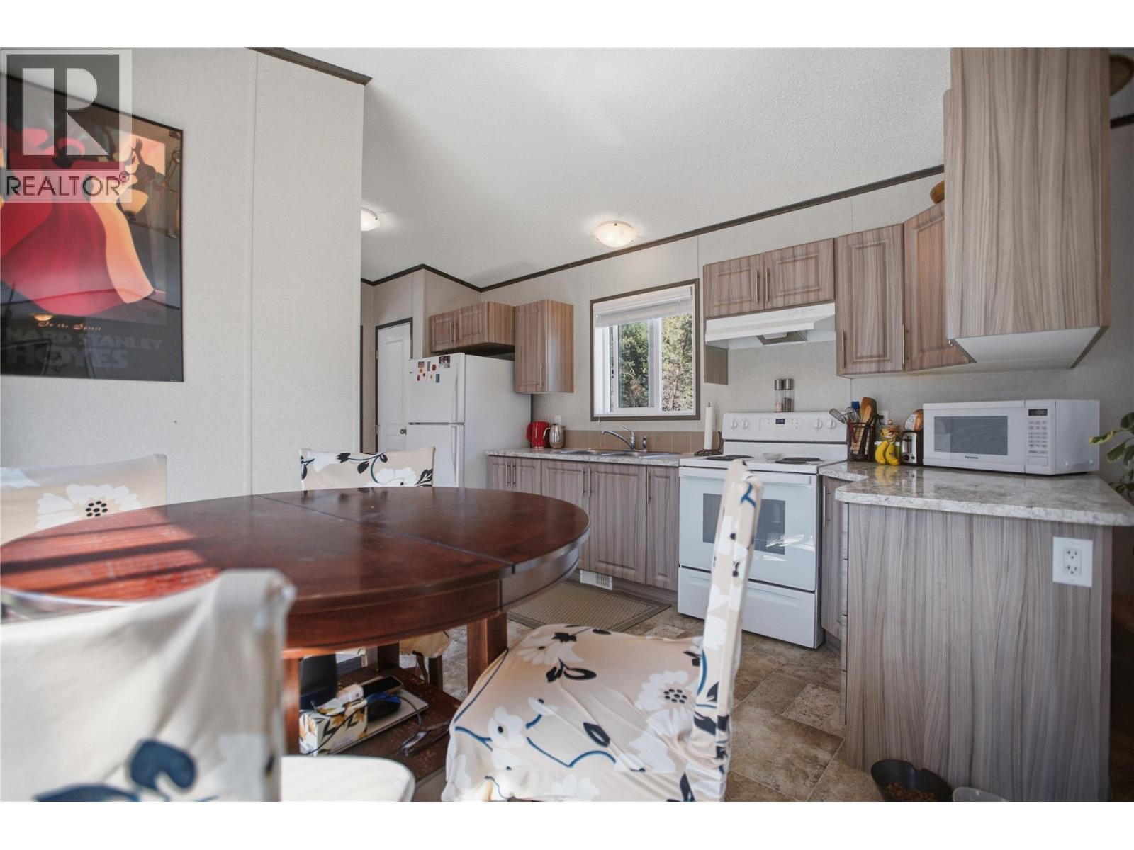 2263 Ojibway Road, Kamloops, British Columbia  V2H 1P1 - Photo 13 - 10383383