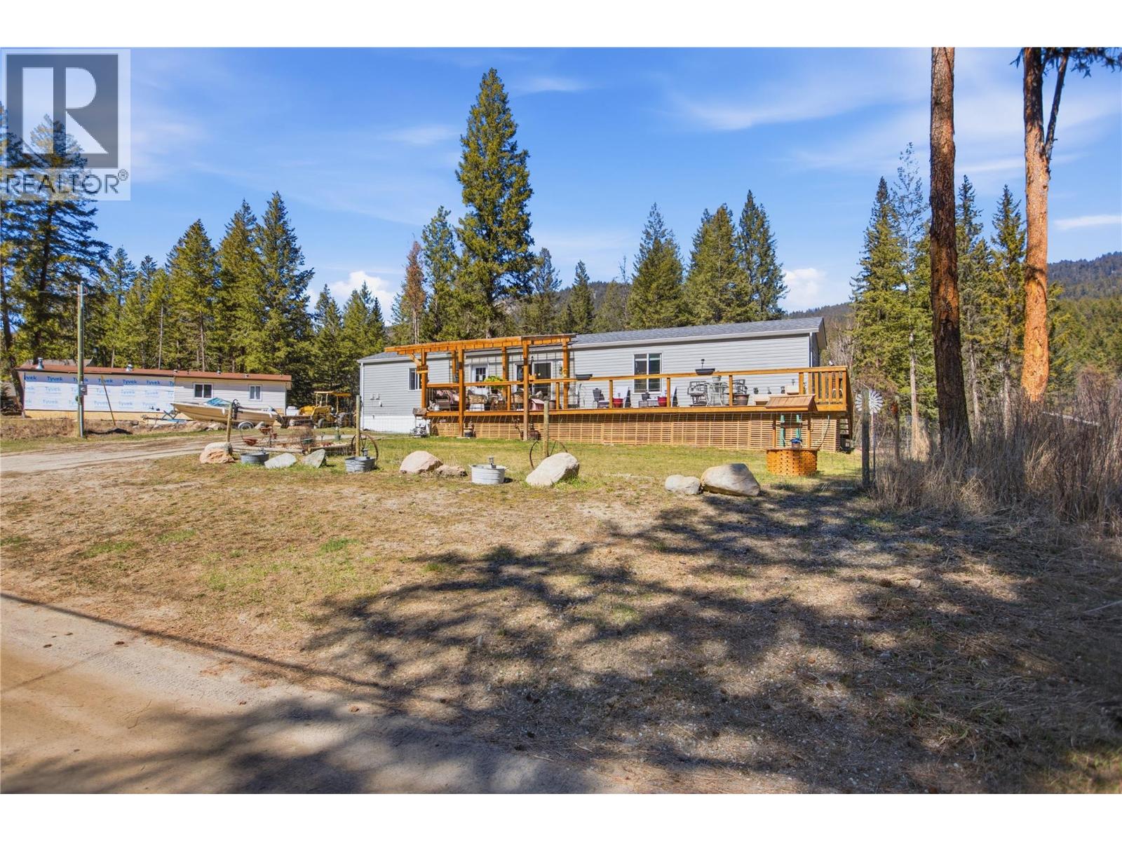 2263 Ojibway Road, Kamloops, British Columbia  V2H 1P1 - Photo 3 - 10383383