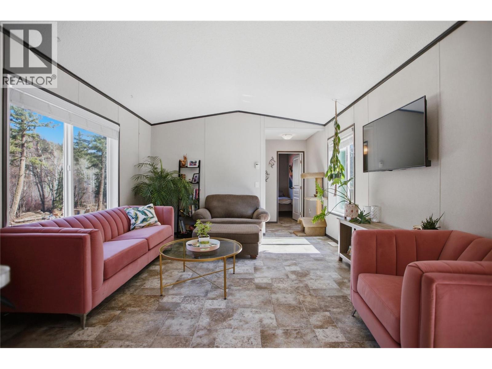 2263 Ojibway Road, Kamloops, British Columbia  V2H 1P1 - Photo 9 - 10383383