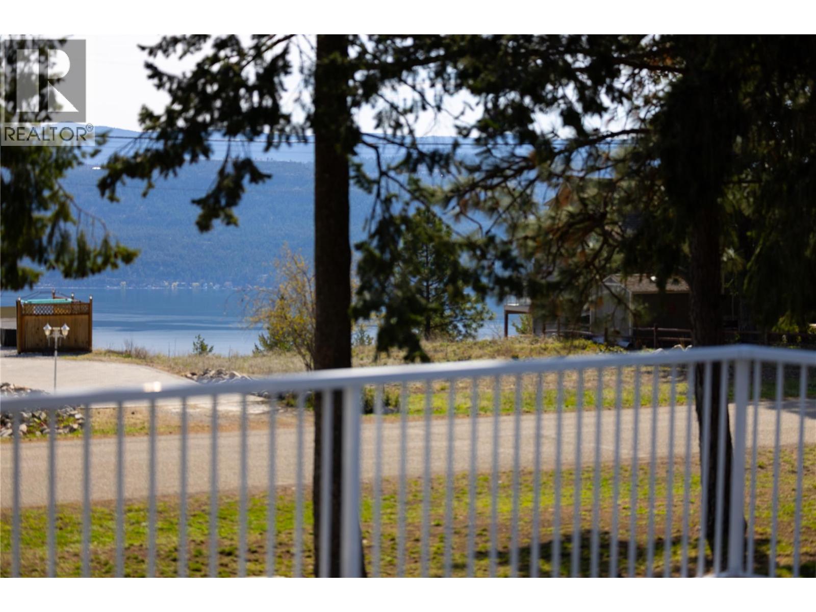 107 Crown Crescent, Vernon, British Columbia  V1H 2C3 - Photo 11 - 10383240