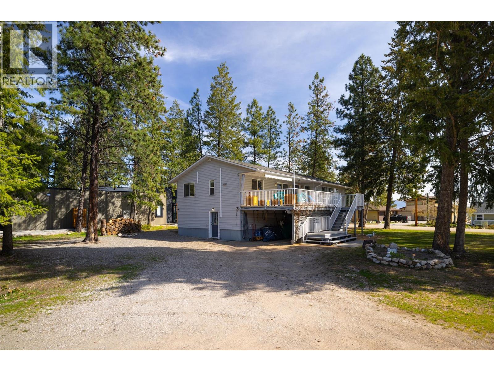 107 Crown Crescent, Vernon, British Columbia  V1H 2C3 - Photo 2 - 10383240