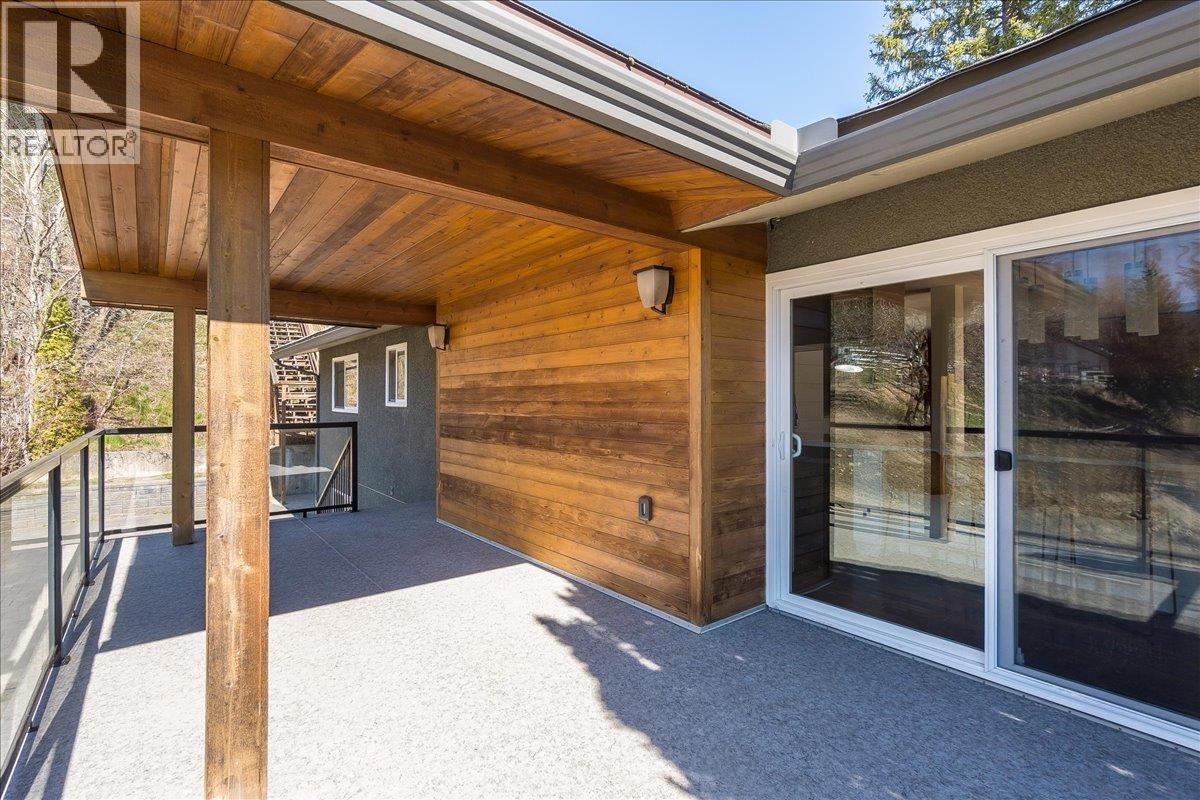 633 Jorgensen Road, Nelson, British Columbia  V1L 5P4 - Photo 17 - 10383215