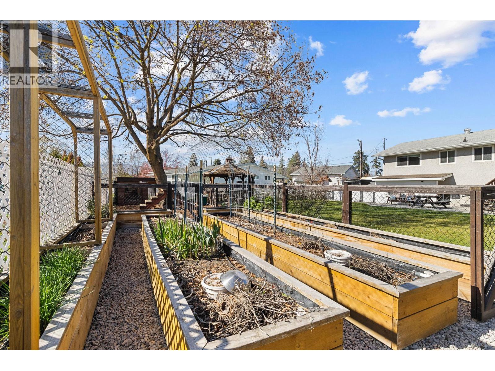 2605 Springfield Road, Kelowna, British Columbia  V1X 1B9 - Photo 20 - 10383187